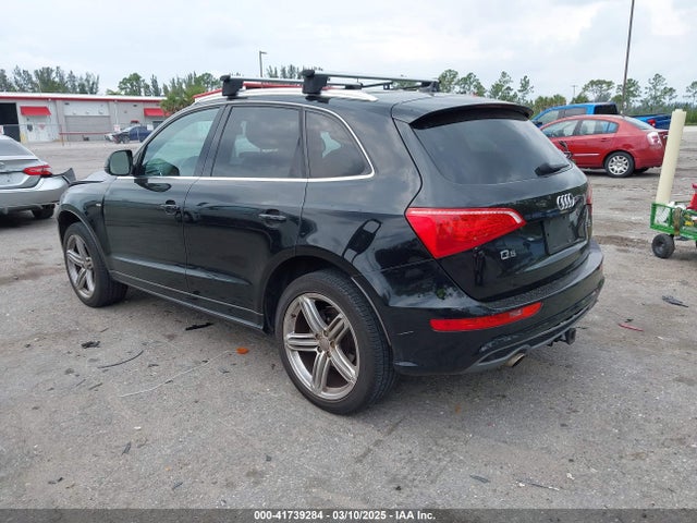 2011 AUDI Q5 WA1DKAFP1BA003633 Photo 2