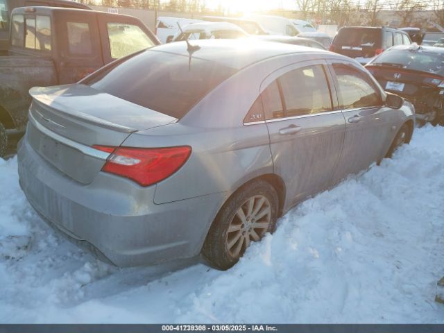 2014 CHRYSLER 200 1C3CCBBB2EN186251 Photo 3
