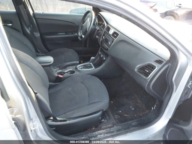2014 CHRYSLER 200 1C3CCBBB2EN186251 Photo 4