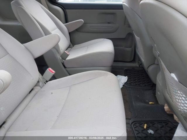 KNDMA5C1XG6149734 KIA Sedona L