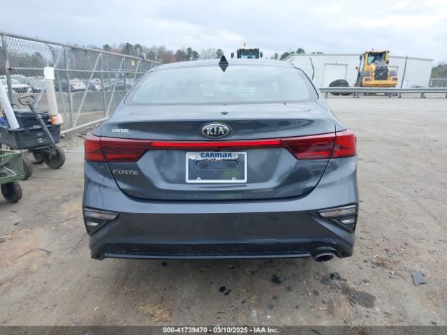 3KPF24ADXKE093682 KIA Forte Lxs
