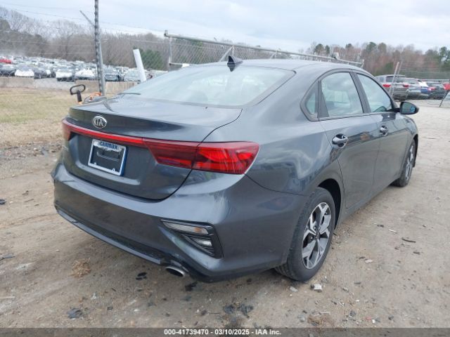 3KPF24ADXKE093682 KIA Forte Lxs