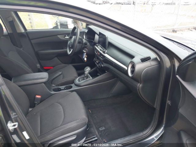 3KPF24ADXKE093682 KIA Forte Lxs