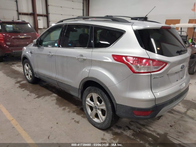 1FMCU9GX7GUA64379 Ford ESCAPE SE