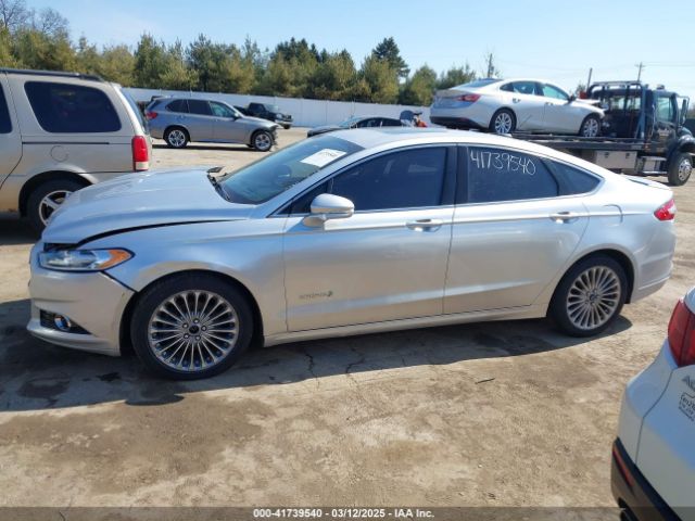 3FA6P0RU9ER147443 Ford Fusion Hybrid Titanium