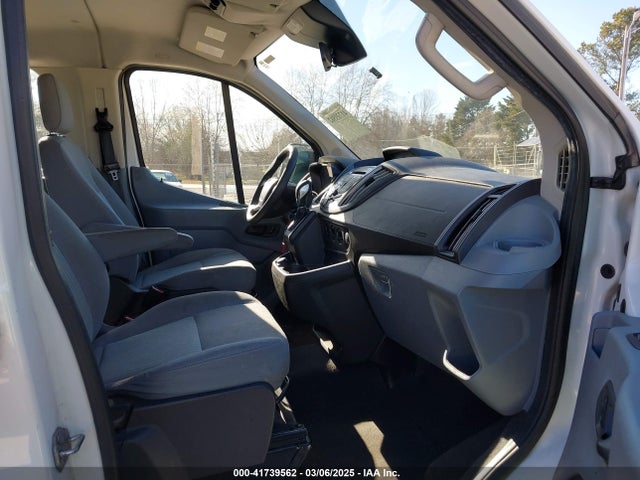 1FBZX2ZM0HKA90095 Ford Transit