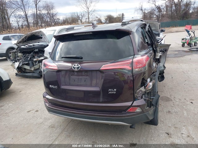 Toyota Rav4 Xle 2018 2T3RFREV4JW729145 Image 16