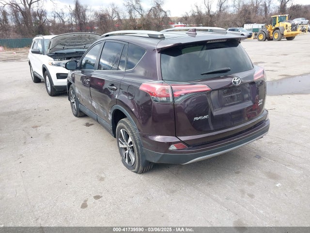Toyota Rav4 Xle 2018 2T3RFREV4JW729145 Image 3
