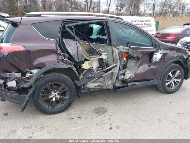 Toyota Rav4 Xle 2018 2T3RFREV4JW729145 Image 6
