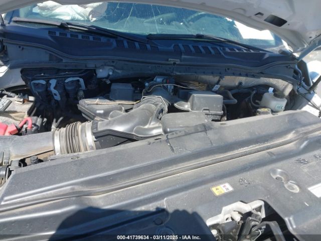 1FT7W2B60NEG43131 Ford F-250 Xlt
