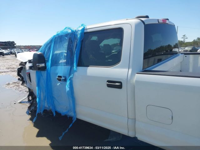 1FT7W2B60NEG43131 Ford F-250 Xlt
