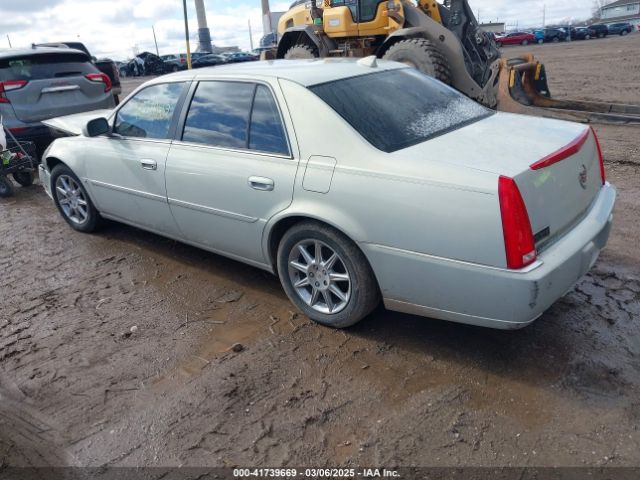 2010 CADILLAC DTS 1G6KD5EY2AU105662 Photo 2