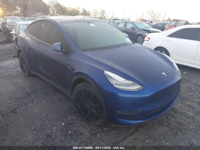 2021 TESLA MODEL Y 5YJYGDEE0MF066727 Photo 0