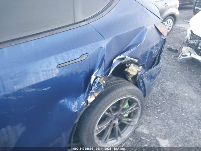 2021 TESLA MODEL Y 5YJYGDEE0MF066727 Photo 5