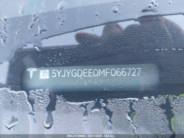 2021 TESLA MODEL Y 5YJYGDEE0MF066727 Photo 8