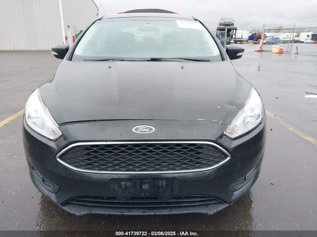 1FADP3F22FL240476 Ford FOCUS SE