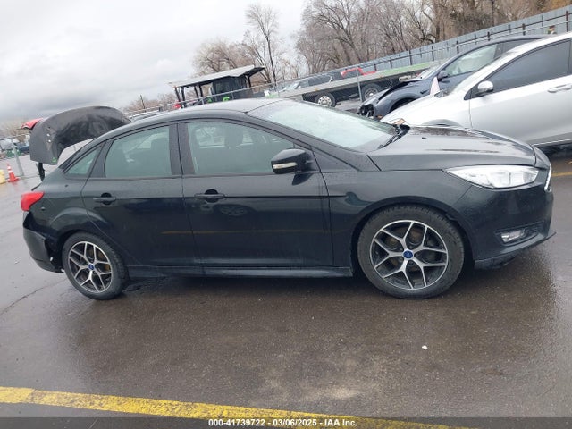 1FADP3F22FL240476 Ford FOCUS SE