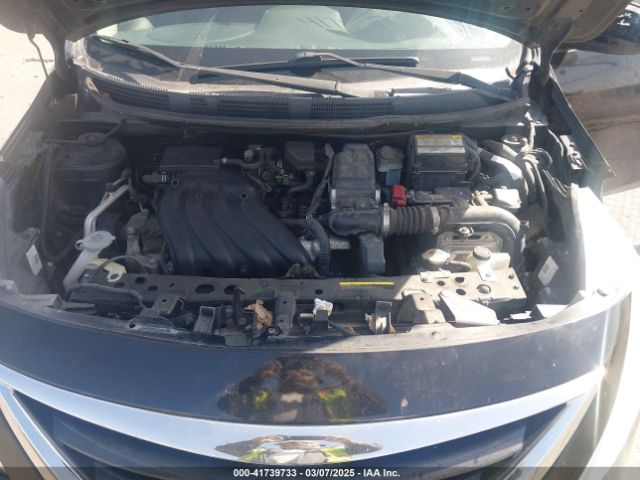 3N1CN7AP8FL852291 Nissan 2015