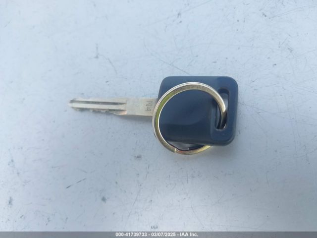 3N1CN7AP8FL852291 Nissan 2015