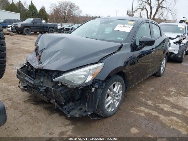 3MYDLBYV4HY149552 Toyota YARIS IA