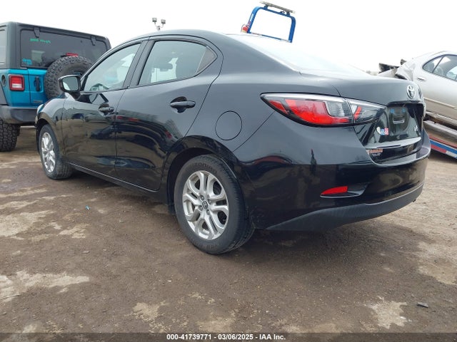 3MYDLBYV4HY149552 Toyota YARIS IA