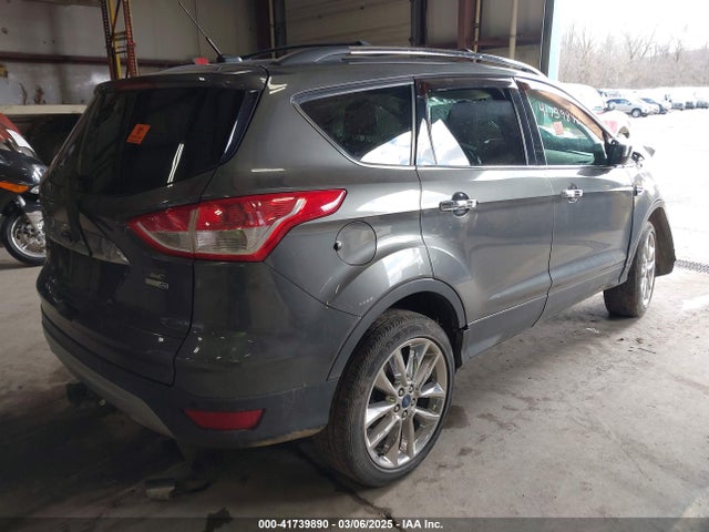1FMCU9G93GUA33373 Ford ESCAPE SE