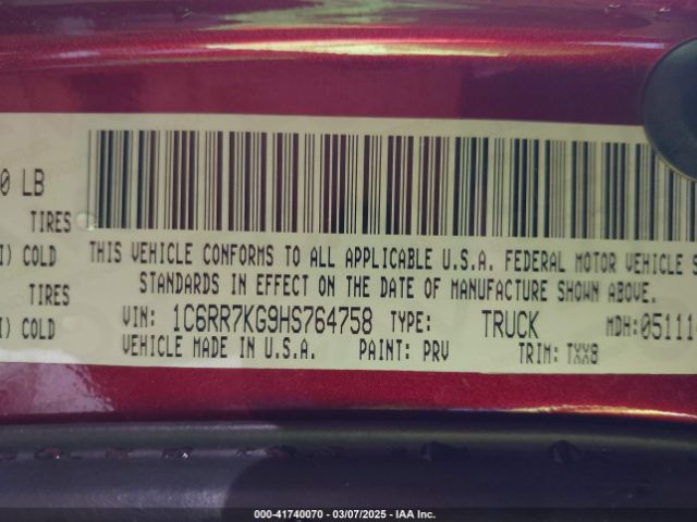 1C6RR7KG9HS764758 RAM 1500 Express  4x4 5'7 Box