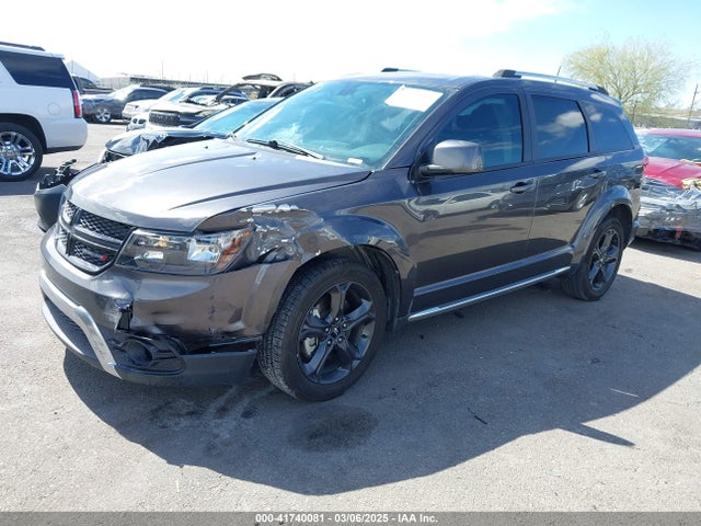 3C4PDCGBXJT473775 Dodge Journey Crossroad