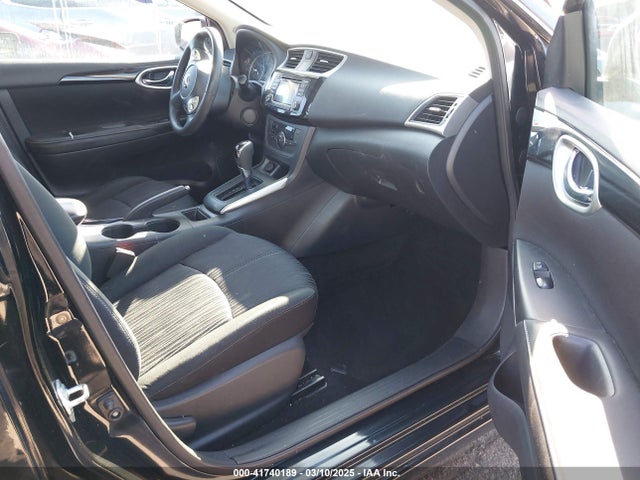 3N1AB7AP7JL656481 Nissan SENTRA SV