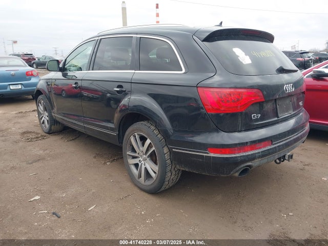 2014 AUDI Q7 WA1LGAFE4ED017816 Photo 2