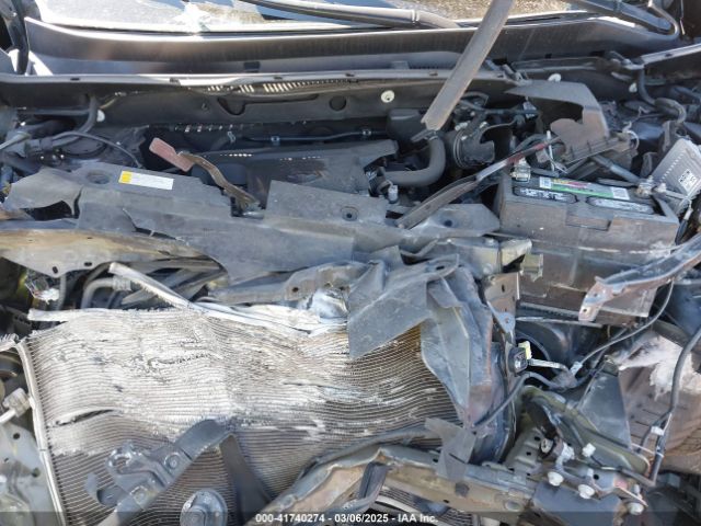 2T3ZFREV4HW369014 Toyota RAV4 LE