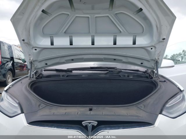 5YJXCBE27KF198236 Tesla Model X 100d/75d/long Range