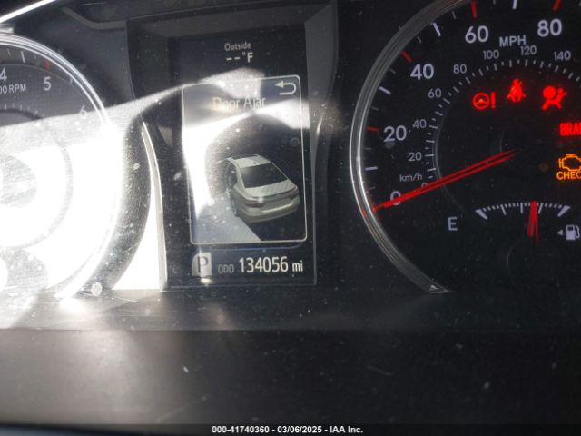 4T1BF1FK5HU311946 Toyota CAMRY SE