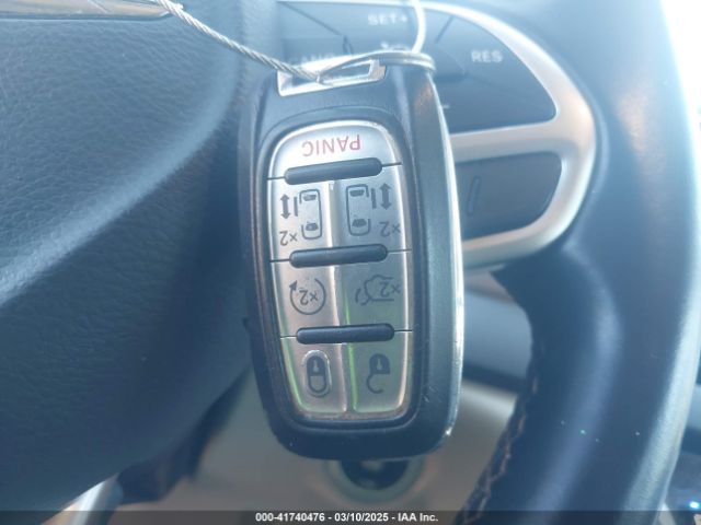 2C4RC1BG3HR667757 Chrysler Pacifica Touring-l