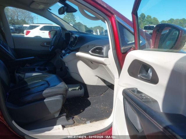 2C4RC1BG3HR667757 Chrysler Pacifica Touring-l