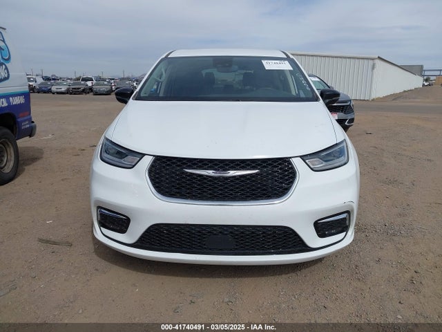 Chrysler Pacifica Touring L 2024 2C4RC1BG6RR129748 Image 12