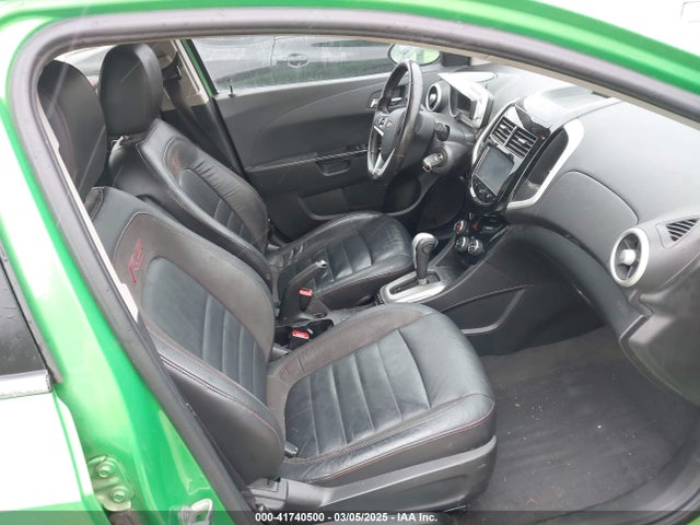 1G1JG6SBXE4236942 Chevrolet Sonic Rs Auto