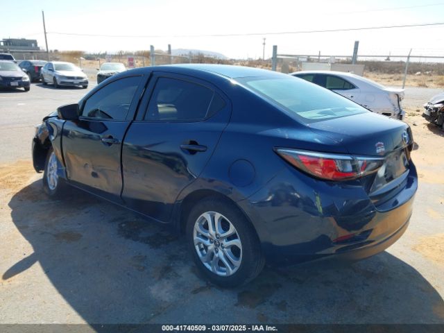 3MYDLBYV5JY308150 Toyota YARIS IA