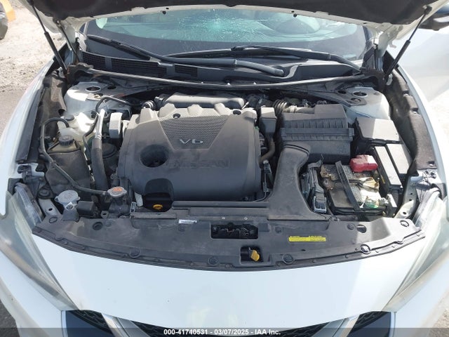 41740531 :رقم المزاد ، 1N4AA6AP5GC397980 vin ، 2016 Nissan Maxima 3.5 Platinum مزاد بيع