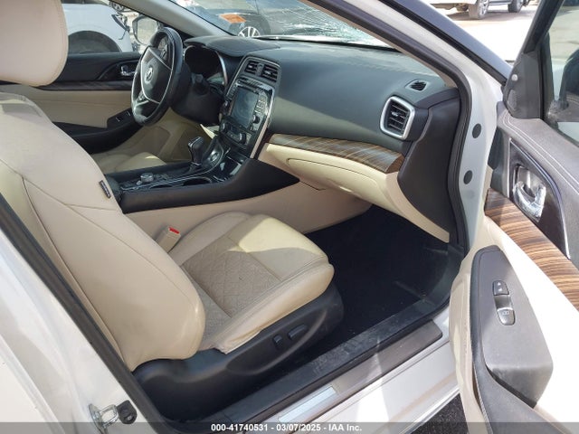 41740531 :رقم المزاد ، 1N4AA6AP5GC397980 vin ، 2016 Nissan Maxima 3.5 Platinum مزاد بيع