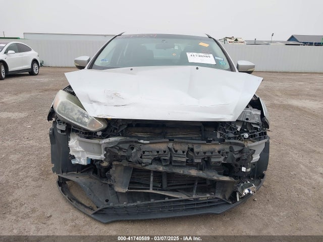 Ford FOCUS SE 2016 1FADP3F25GL316340 Image 13