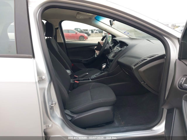 Ford FOCUS SE 2016 1FADP3F25GL316340 Image 5