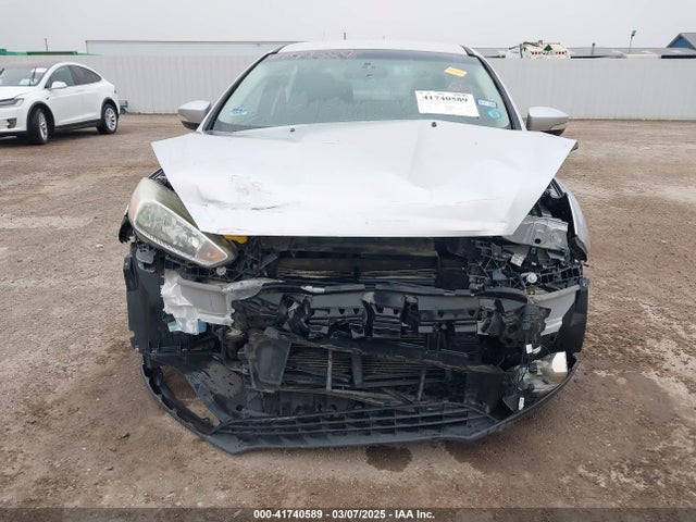 Ford FOCUS SE 2016 1FADP3F25GL316340 Image 6