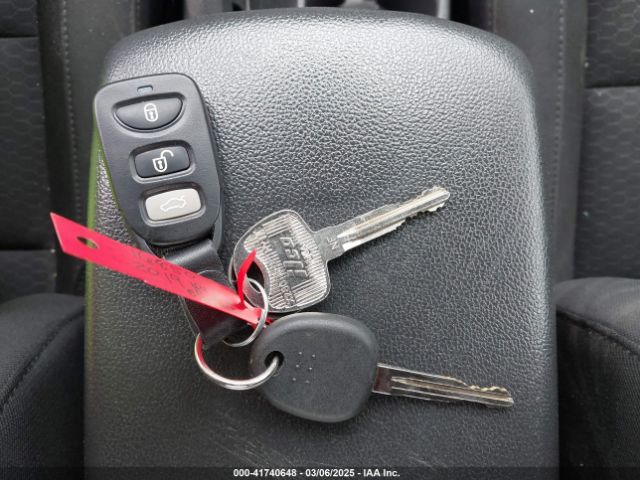 KMHD74LF4KU818293 Hyundai ELANTRA SE