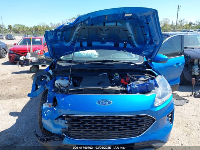 1FMCU9G61LUC16349 Ford ESCAPE SE