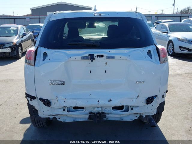 2T3WFREV3JW483398 Toyota Rav4 Xle