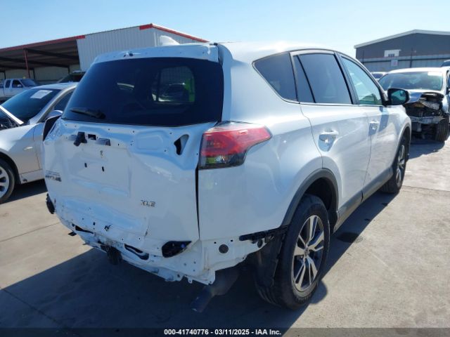 2T3WFREV3JW483398 Toyota Rav4 Xle