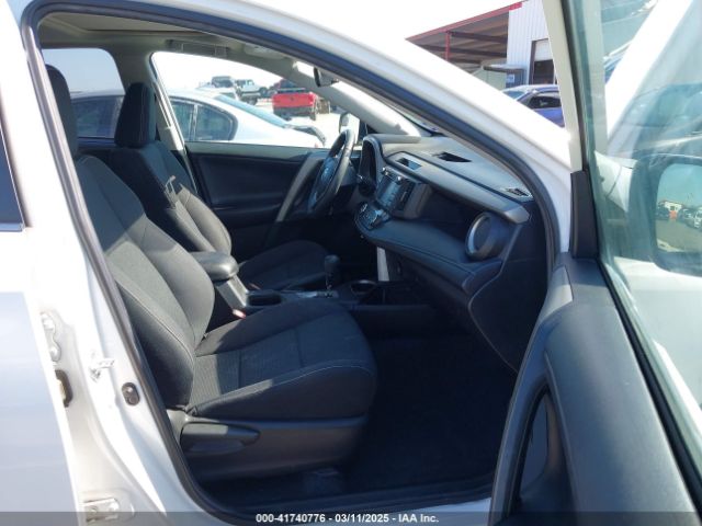 2T3WFREV3JW483398 Toyota Rav4 Xle