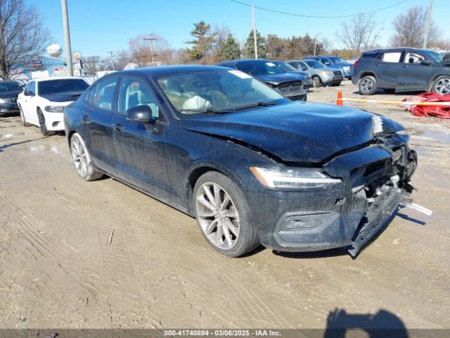 2021 VOLVO S60 7JR102FK4MG096853