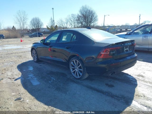 2021 VOLVO S60 7JR102FK4MG096853 Photo 2